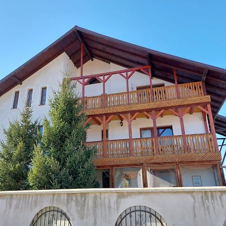 Pensiunea Vera Rîşnov Kültér fotó