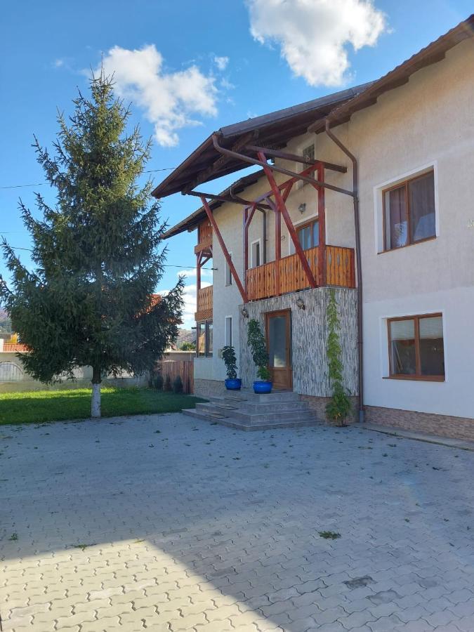 Pensiunea Vera Rîşnov Kültér fotó