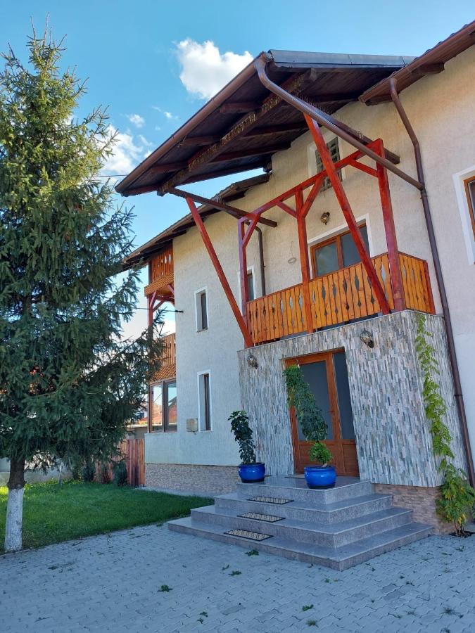 Pensiunea Vera Rîşnov Kültér fotó