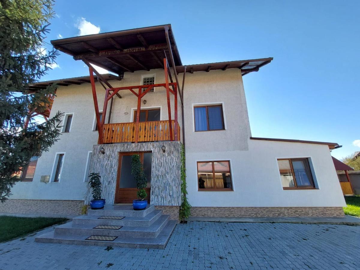 Pensiunea Vera Rîşnov Kültér fotó
